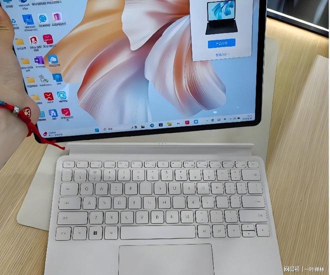 ？鸿蒙二合一出现之前人们走了多少弯路？mg不朽情缘网站平板电脑能够二合一吗(图5)