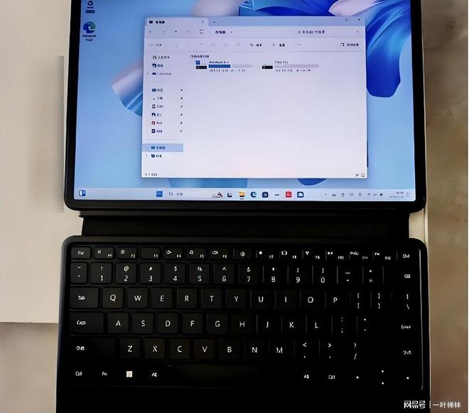 ？鸿蒙二合一出现之前人们走了多少弯路？mg不朽情缘网站平板电脑能够二合一吗(图11)